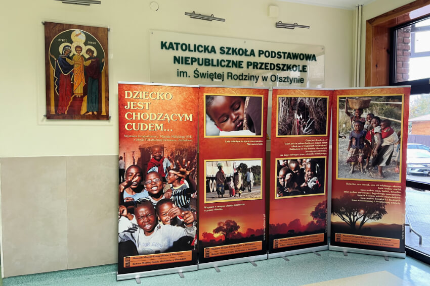 Wystawa w szkole katolickiej w Olsztynie